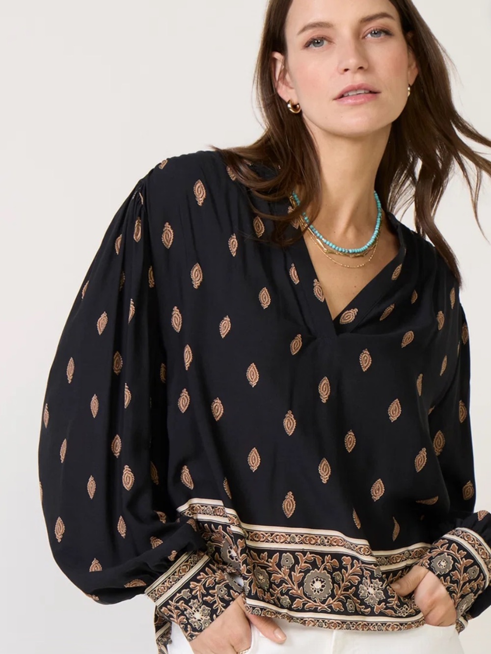 EVEREVE Quinley Blouse Black Floral Border Boho Top M
